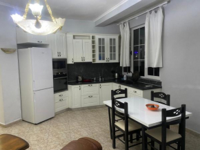 Tirana Apartment white